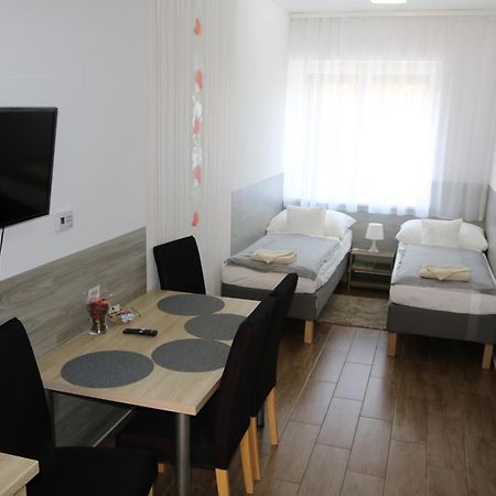 Hortobágyi Kemencés Vendégház Esterno foto